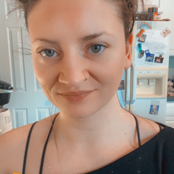 Meet your Posher, Kathleen - Picture 4 of 5